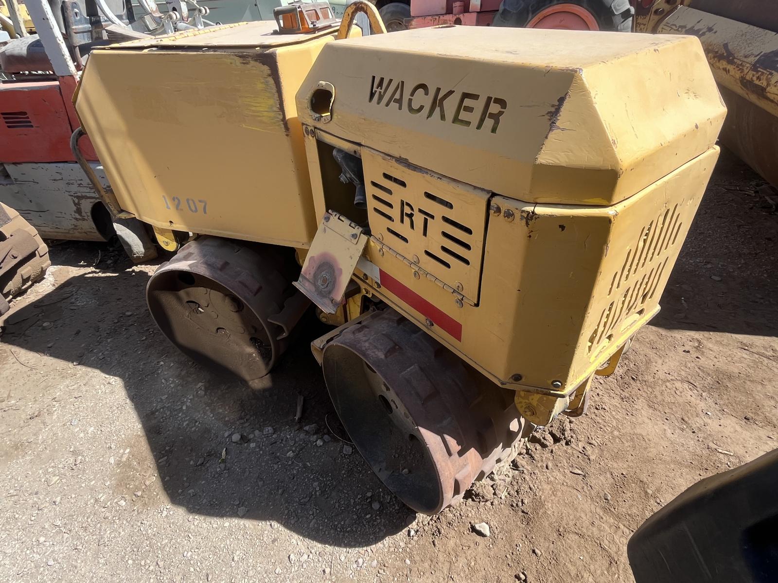 ./imagenes/INVOICE/2019/13889/WACKER RT820 (5).JPG